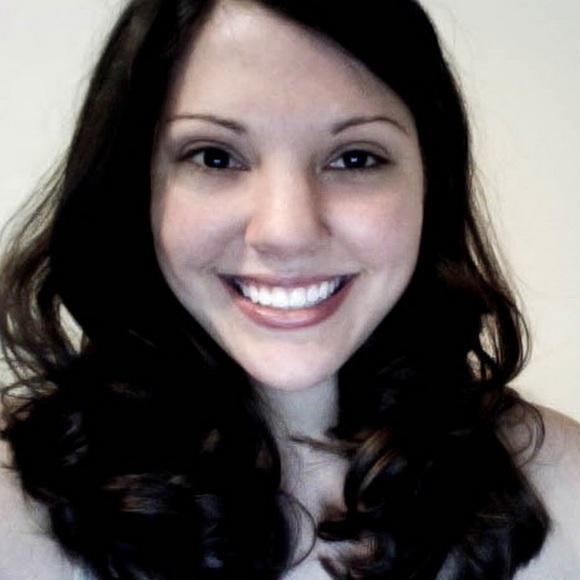 Profile Picture of Stephanie Merrifield (@oshee1183) on Poshmark