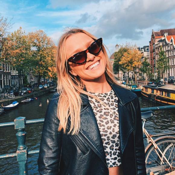 Anya Chopoorian - Poshmark Profile Picture of Anya Chopoorian (@anyachopoorian) on Poshmark