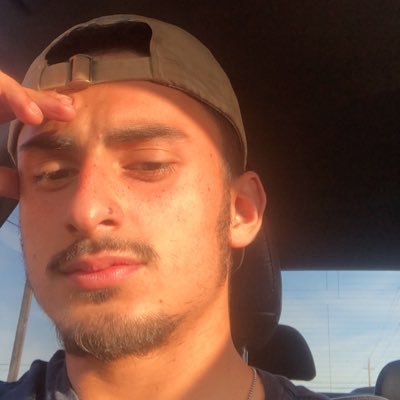 Profile Picture of Luis Alvarenga (@_Alva_17) on Twitter