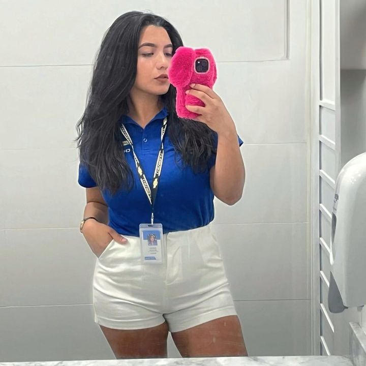 Profile Picture of Andrea De Luna (@andredluna) on Tiktok