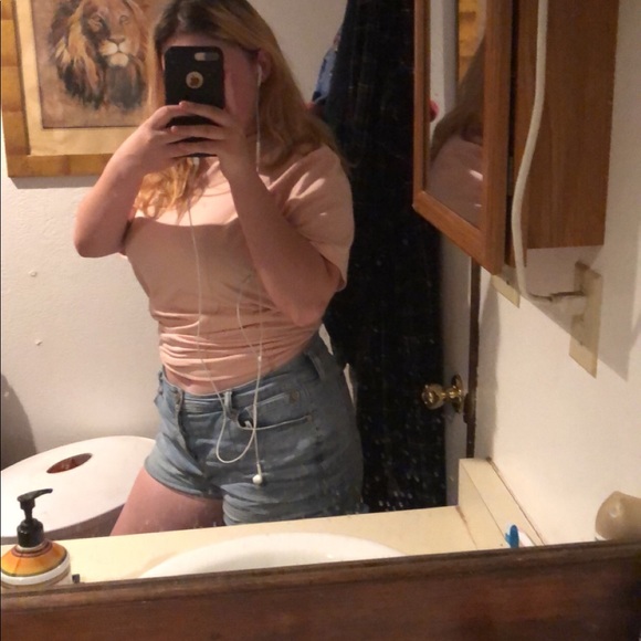 Profile Picture of Kylee Mccay (@journyofcurvy) on Poshmark