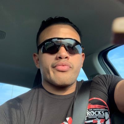 Profile Picture of Fat Boy 🏄🏽 🏋🏾‍♂️ (@sean_lara76) on Twitter