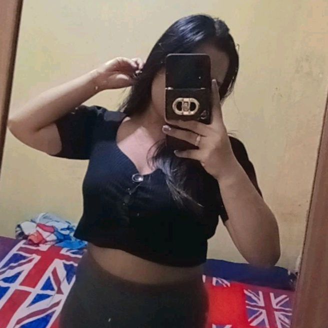 Profile Picture of kenlia (@kenlialia091100) on Tiktok