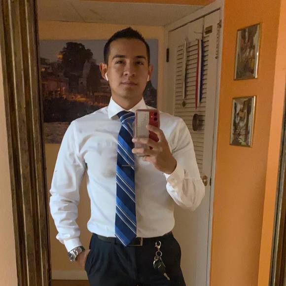 Profile Picture of Alonso Bryan (@brytzz) on Poshmark