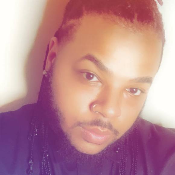 Profile Picture of Jovan Tyrell (@jovantyrell) on Poshmark