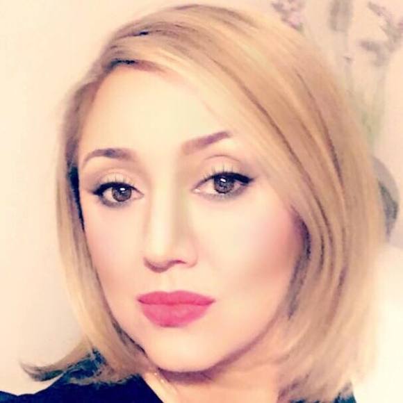 Atousa Abazari - Poshmark Profile Picture of Atousa Abazari (@atousa_a) on Poshmark