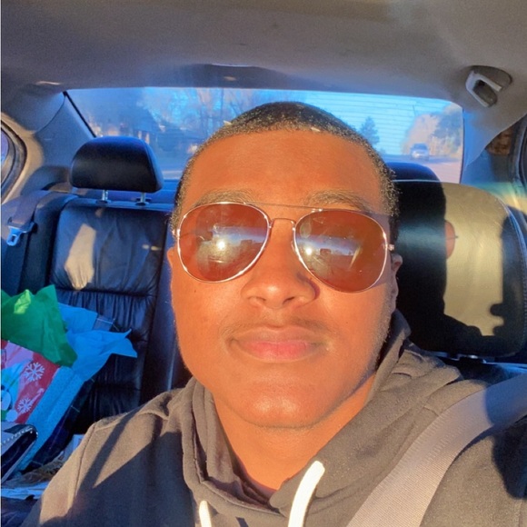 Profile Picture of Bert Hughes jr (@bert_hughes) on Poshmark