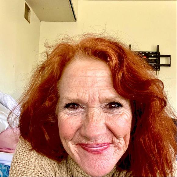 Profile Picture of Juanita Gaylord (@juanita_gaylord) on Poshmark