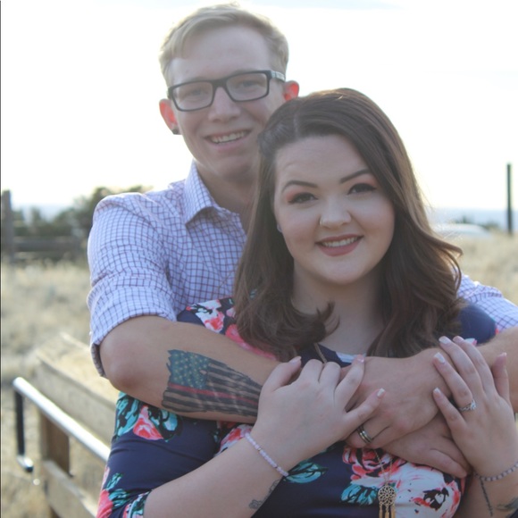 Profile Picture of Chris Coffman (@ccoffman18) on Poshmark