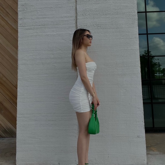 Profile Picture of Baevee Nguyen (@baevee) on Poshmark