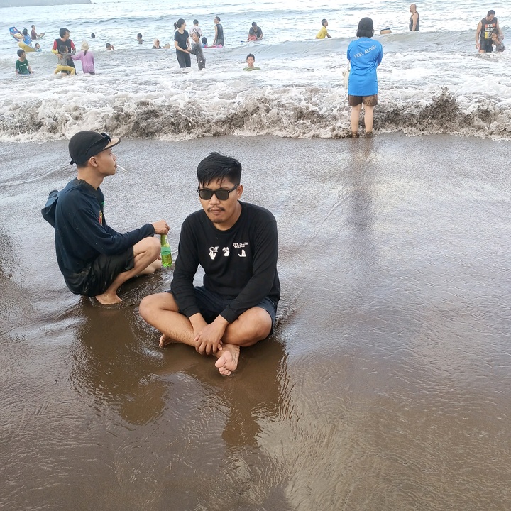 Profile Picture of Rick Aveline (@rickiheryan) on Tiktok