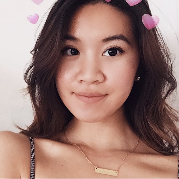 Profile Picture of Michelle Hioe (@michellehioe) on Poshmark