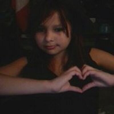 Profile Picture of Justine Sinclair (@justinelovelol) on Twitter