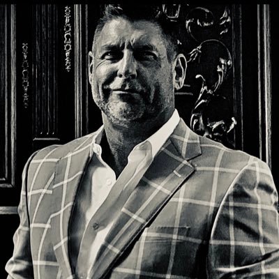 Profile Picture of Steven C Skinner (@millenniumskinn) on Twitter