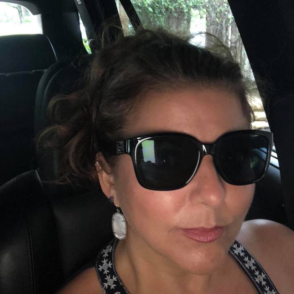 Profile Picture of Cynthia Airhart (@cmairhart) on Poshmark