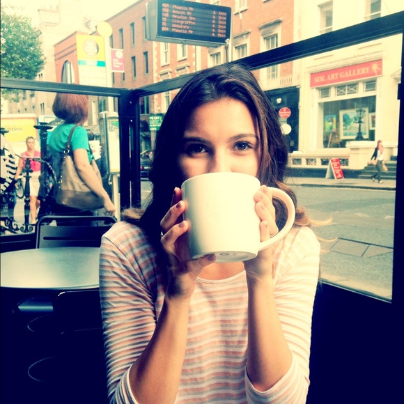 Profile Picture of Allison Alvidrez (@mango_lover) on Poshmark