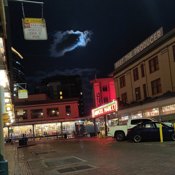 Profile Picture of Ariel Camacho (@julion223) on Poshmark