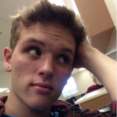 Profile Picture of Bailey Mckenzie (@baileyfizz5) on Twitter