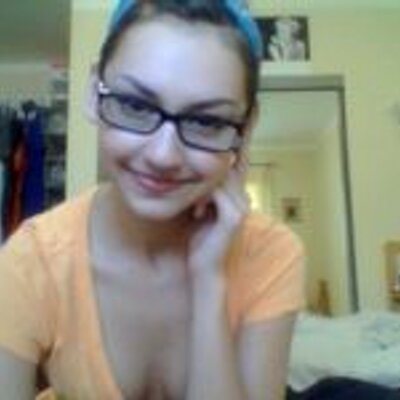 Profile Picture of Julianne Best (@JulianneBest1) on Twitter