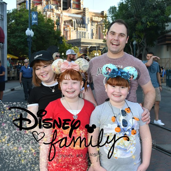 Profile Picture of Benjamin Cruz (@benjamincruz255) on Poshmark