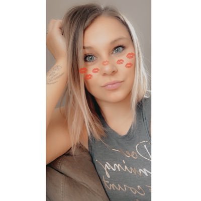 Profile Picture of Jess McPhee (@JessicaMcPhee1) on Twitter