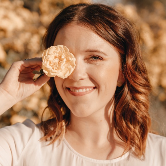 Amelia Maag - Poshmark Profile Picture of Amelia Maag (@ameliarae518) on Poshmark