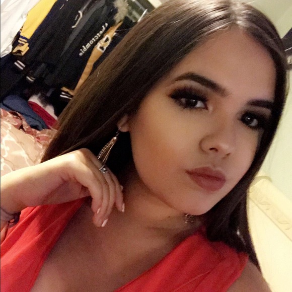 Profile Picture of Carol Lara (@carola97) on Poshmark