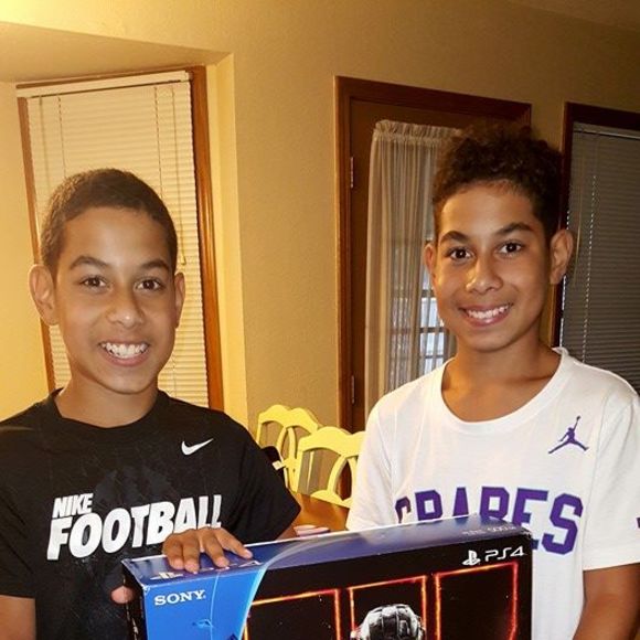 Profile Picture of Brian brandon Aikins (@b_aikins) on Poshmark