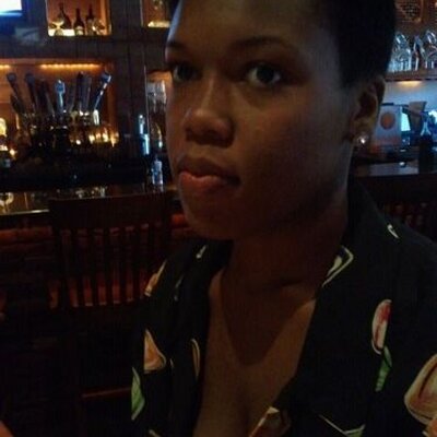 Profile Picture of Jasmine Weaver (@RNavy_Crazy) on Twitter