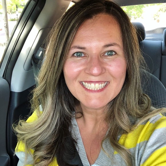 Christina Faine - Poshmark Profile Picture of Christina Faine (@atlburbmom) on Poshmark