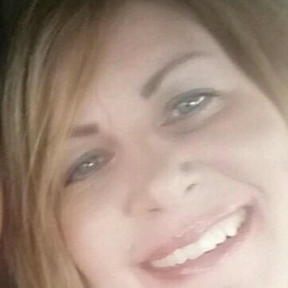 Profile Picture of Tammy Sebren (@tksebren) on Poshmark