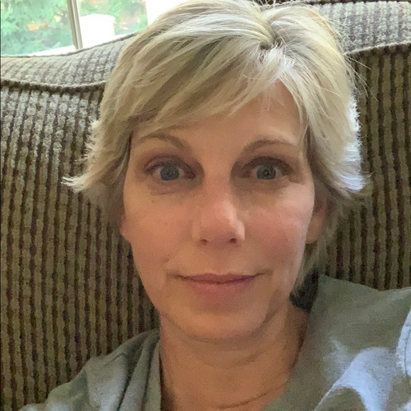 Profile Picture of Kathryn Fabry (@kathyfabry) on Poshmark