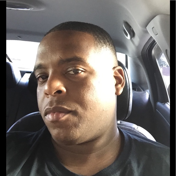 Profile Picture of Lance Wilkinson (@llcw87) on Poshmark