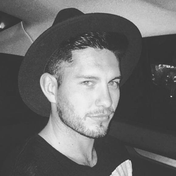 Profile Picture of Alex Harden (@alexharden771) on Poshmark