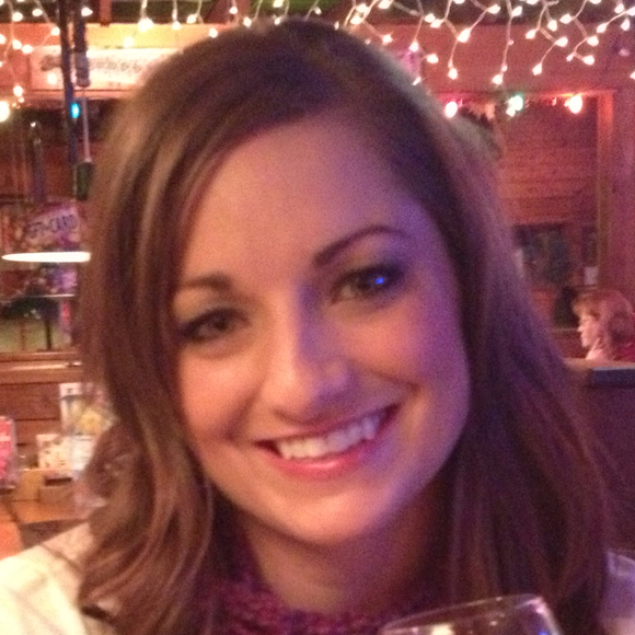 Profile Picture of Joelle Timm (@joelletimm) on Poshmark