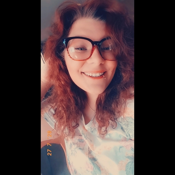 Profile Picture of Alexis Shawback (@alexisshawback) on Poshmark