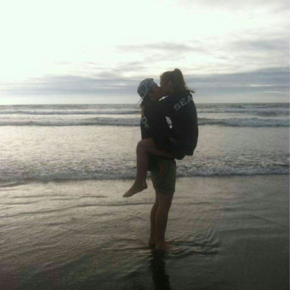 Profile Picture of Breeze Erickson (@princessbrezay) on Poshmark