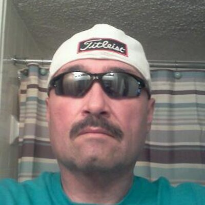 Profile Picture of Phillip Castro (@putter1965) on Twitter