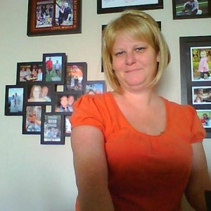 Profile Picture of Tanya Clark (@tan3) on Myspace