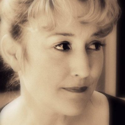 Profile Picture of Hilda Smith (@faogwolr1991) on Twitter