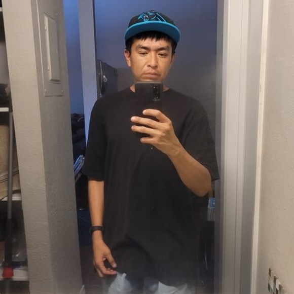 Profile Picture of Leander John (@leanderjohn1288) on Poshmark