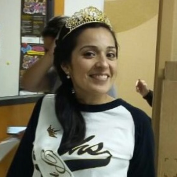 Profile Picture of Yolanda Chamberlain (@r0ncham1) on Poshmark