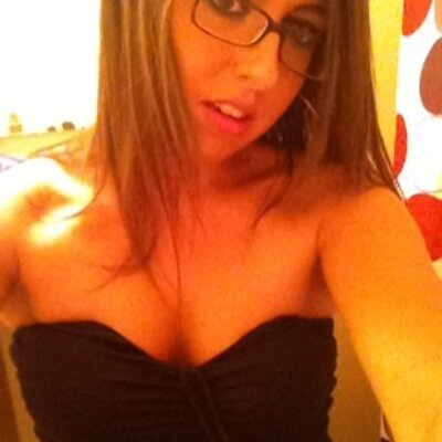Profile Picture of Carly Herron (@carly_herron1) on Twitter