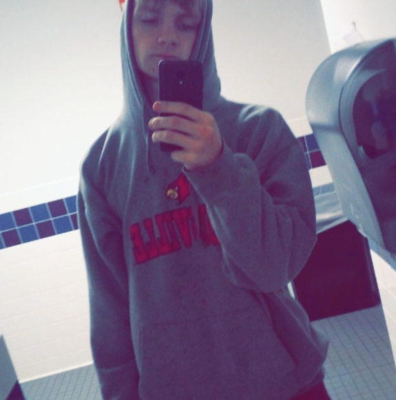 Profile Picture of David Houghton (@davidhoughton) on Poshmark