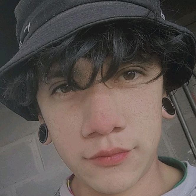 Profile Picture of aaronkush (@420aaronoswaldo) on Tiktok
