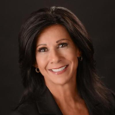 Profile Picture of Sue Henson (@SueHensonRealty) on Twitter