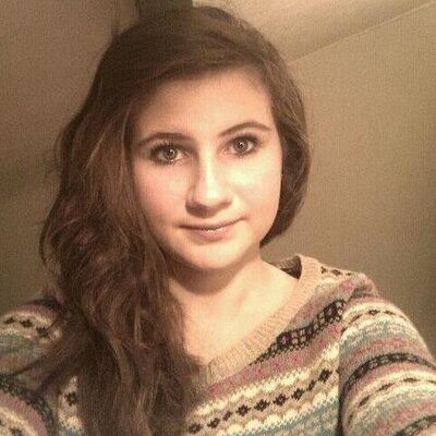 Profile Picture of Emily Applegate (@Emiilyy_Nicole) on Twitter