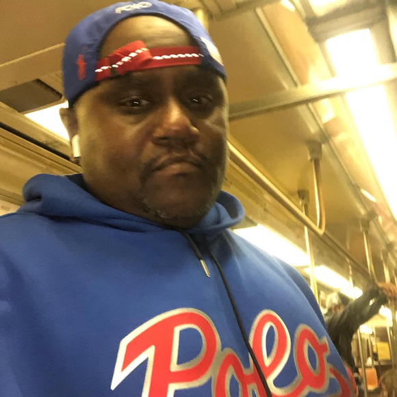 Gino Encarnacion - Poshmark Profile Picture of Gino Encarnacion (@ginoencarnacion) on Poshmark