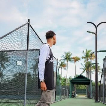 Profile Picture of johnpaulalgarin0 (@johnpaulalgarin0) on Tiktok