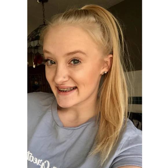 Profile Picture of Kourt Kourt (@kourtkourt601) on Poshmark